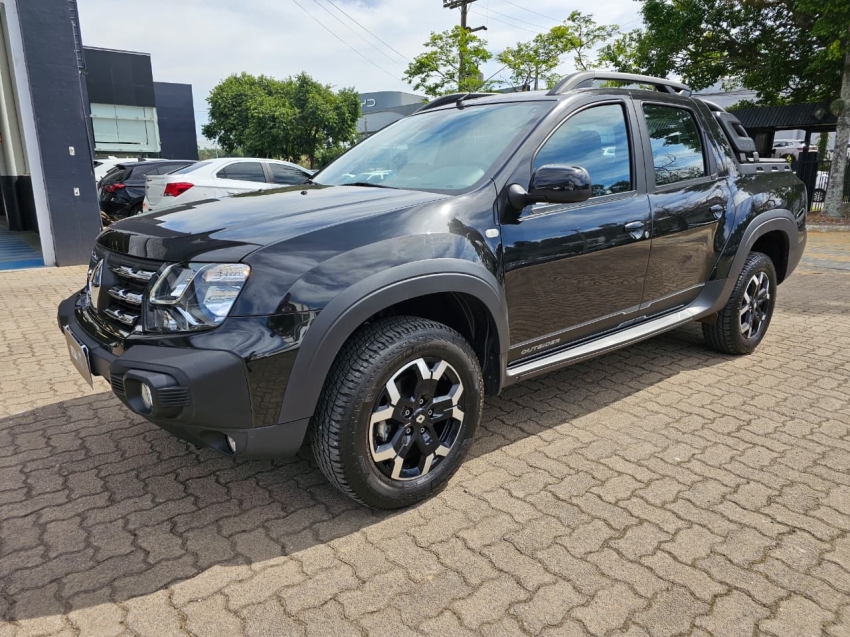 renault oroch 1.3 tce flex outsider x-tronic 4p automatico 2025