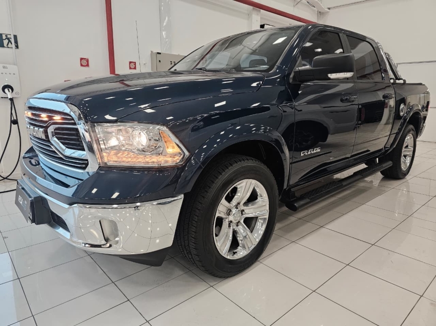 ram classic 5.7 v8 gasolina laramie cd 4x4 automatico 2p 2023