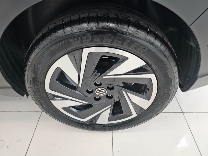 volkswagen nivus 1.0 200 tsi total flex highline automatico 5p 202514