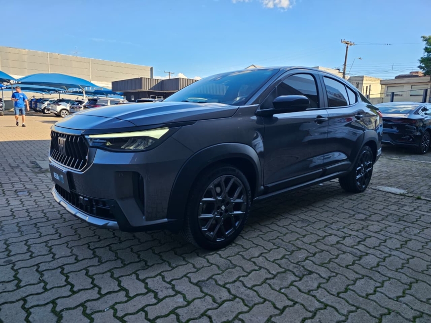 fiat fastback 1.0 turbo 200 hybrid impetus cvt 1.1 hibrido 4p automatico 2026