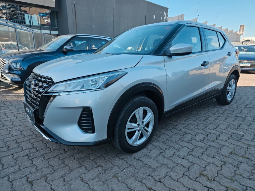 nissan kicks 1.6 16v flexstart active xtronic flex 4p automatico 2023