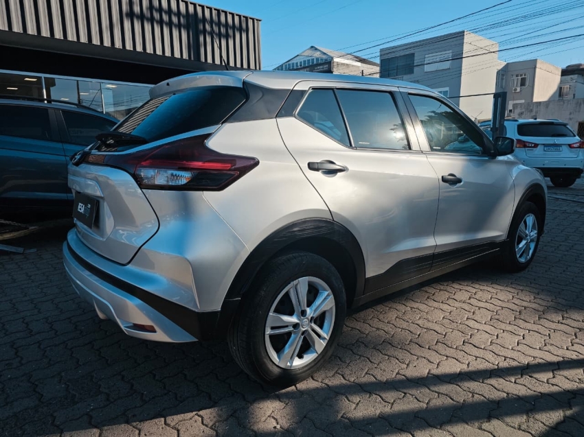 nissan kicks 1.6 16v flexstart active xtronic flex 4p automatico 20235