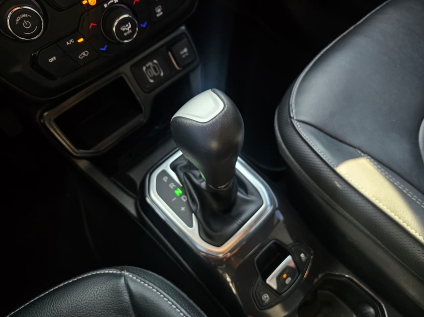 jeep renegade 1.3 t270 turbo flex longitude at6 4p automatico 202311
