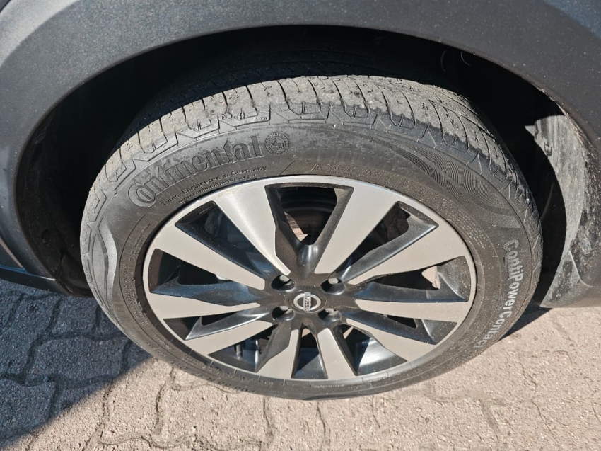 nissan kicks 1.6 16v flexstart sl 4p xtronic flex 5p automatico 201814