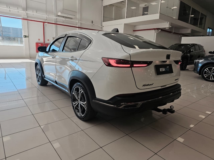 fiat fastback 1.0 turbo 200 flex impetus cvt 1.1 hibrido 4p automatico 20253
