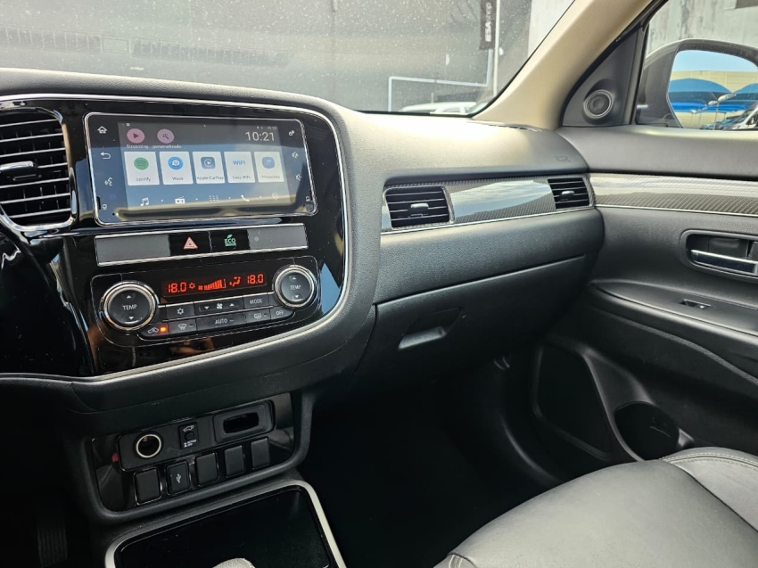 mitsubishi outlander 2.2 mivec di-d diesel hpe-s awd automatico 4p 201912