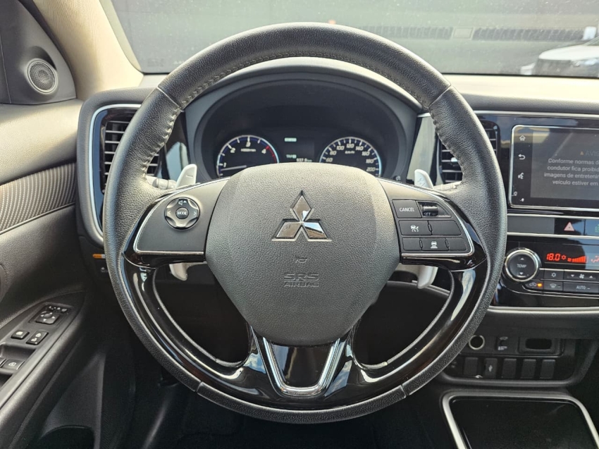 mitsubishi outlander 2.2 mivec di-d diesel hpe-s awd automatico 4p 20199