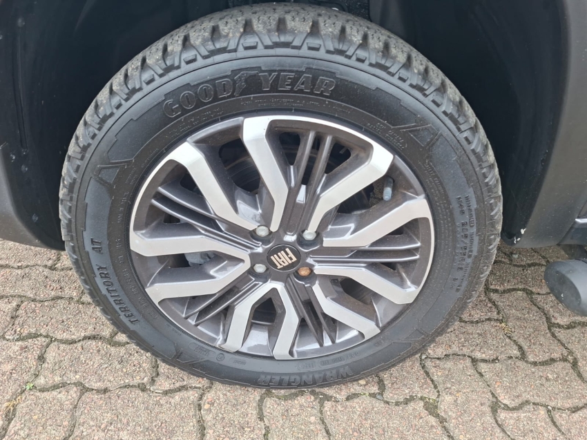 fiat strada 1.0 turbo 200 flex ranch cd cvt 4p automatico 202513