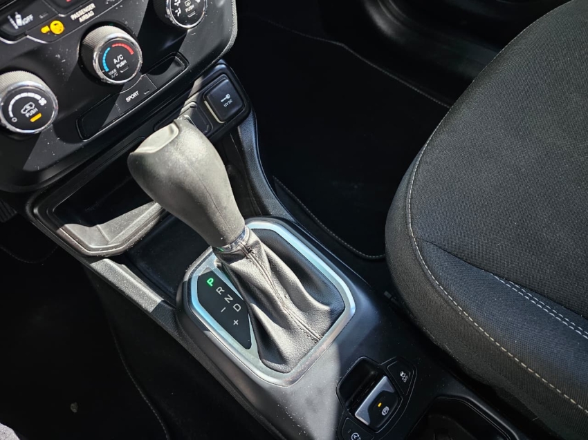 jeep renegade 1.3 t270 turbo flex at6 4p automatico 202410