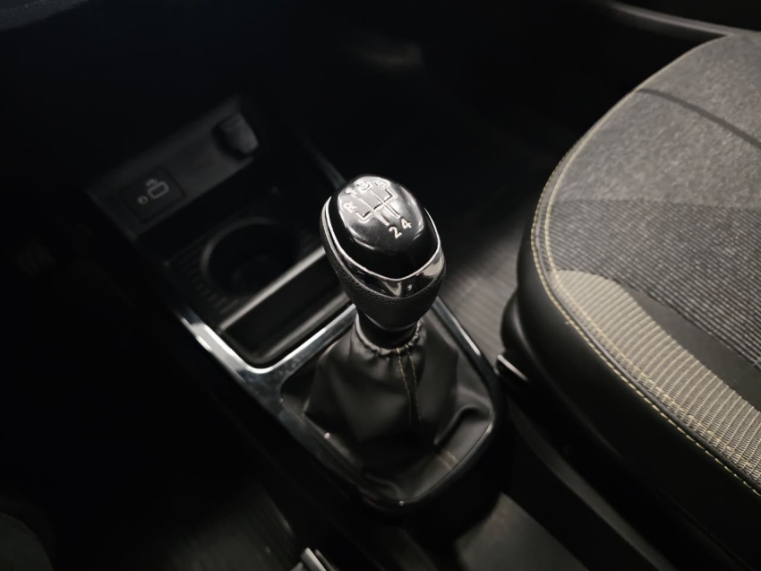 renault kwid 1.0 12v sce flex outsider manual 4p 202411