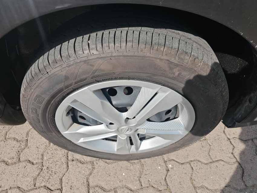 nissan kicks play 1.6 16v flexstart active plus xtronic 1.3 flex 5p automatico 202514