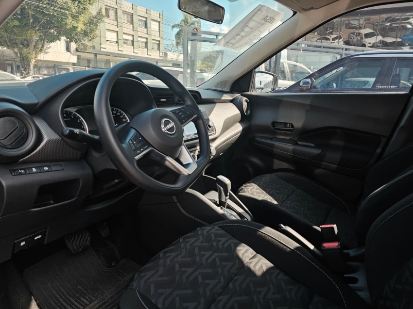 nissan kicks play 1.6 16v flexstart active plus xtronic 1.3 flex 5p automatico 20256