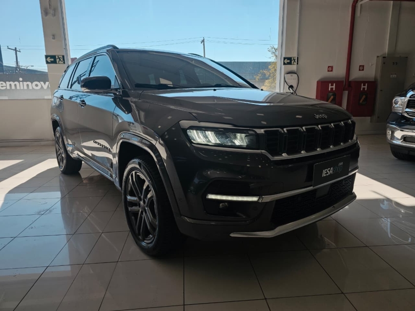 jeep commander 2.0 hurricane 4 turbo gasolina overland at9 4p automatico 20252