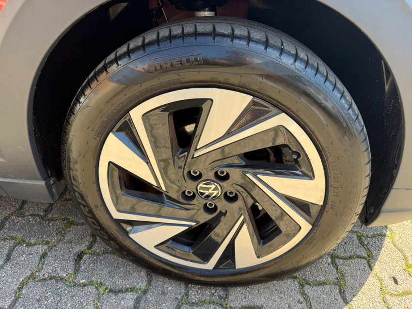 volkswagen nivus 1.0 200 tsi total flex highline automatico 5p 20253
