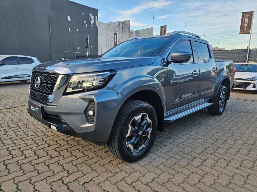 nissan frontier 2.3 16v turbo diesel platinum cd 4x4 automatico 4p 2023