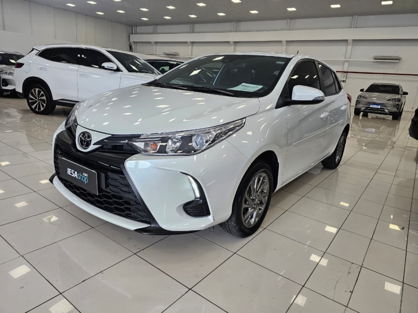 toyota yaris 1.5 16v flex xs multidrive 4p automatico 2024