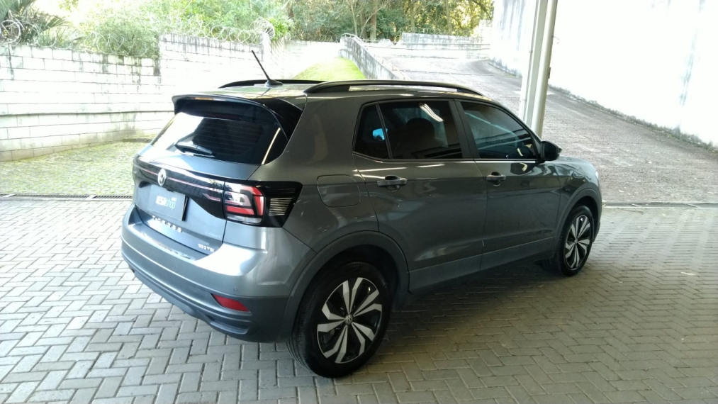 volkswagen t-cross 1.0 200 tsi total flex automatico 4p 20215