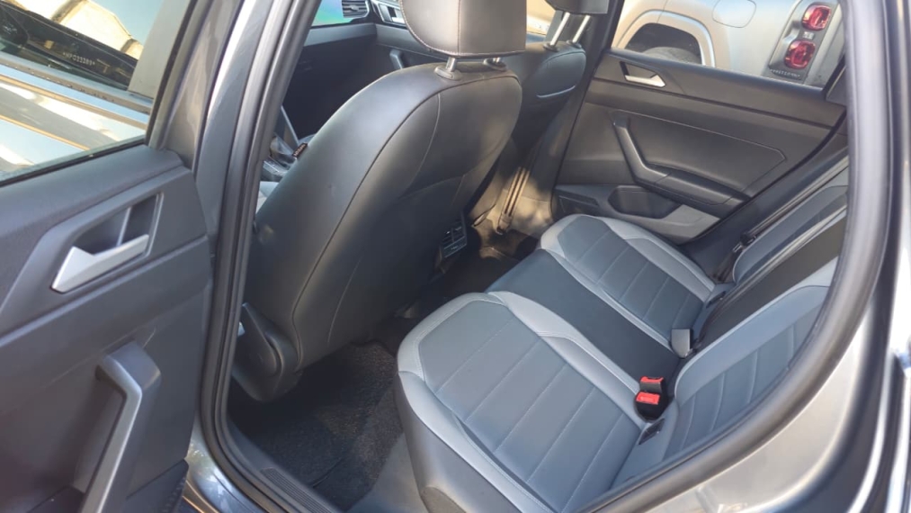 volkswagen nivus 1.0 200 tsi total flex highline automatico 4p 202210