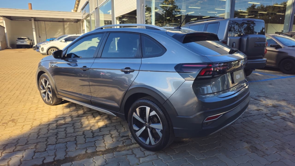 volkswagen nivus 1.0 200 tsi total flex highline automatico 4p 20223