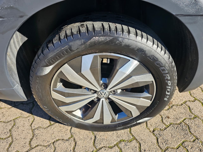 volkswagen t-cross 1.0 200 tsi total flex comfortline automatico 4p 202014