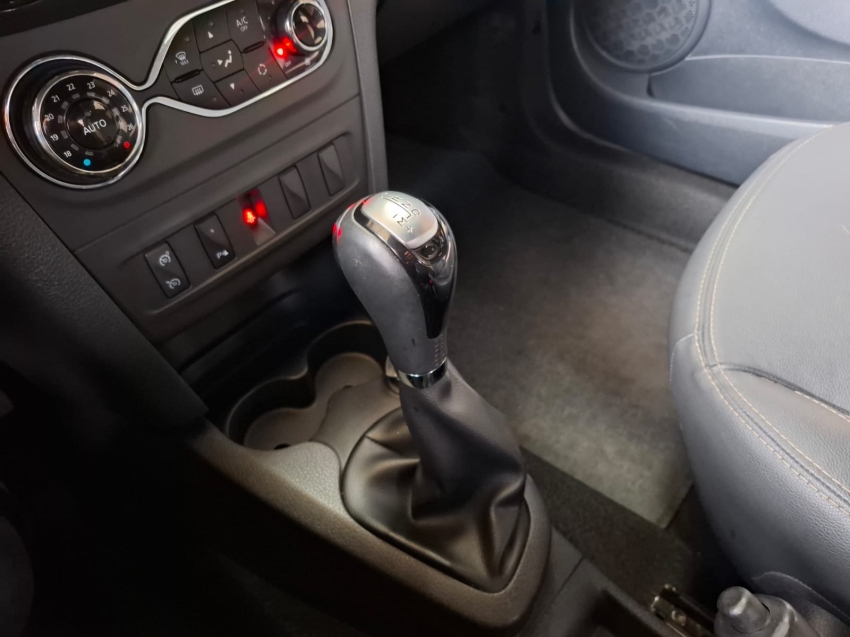 renault stepway 1.6 16v sce flex intense x-tronic 4p automatico 202211