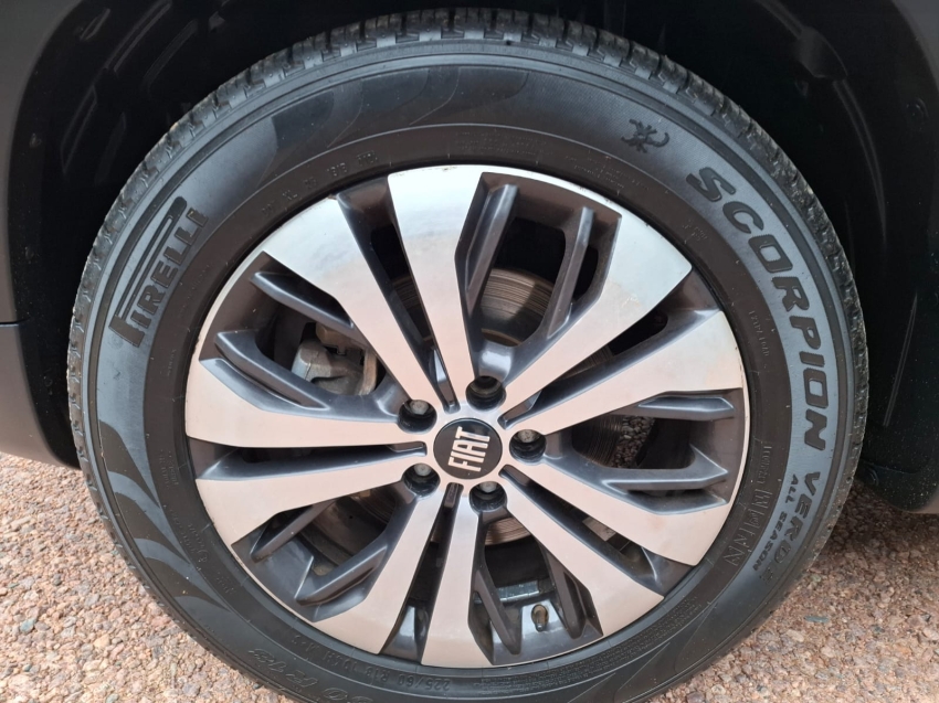fiat toro 2.0 16v turbo diesel volcano 4wd at9 5p automatico 202314