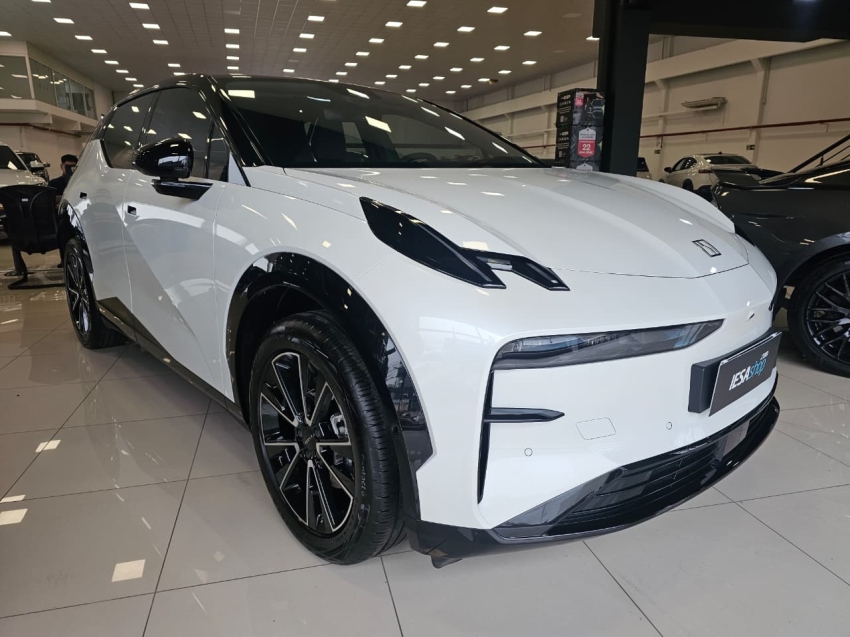 zeekr x 66 kw eletrico premium 1.0 4p manual 20252