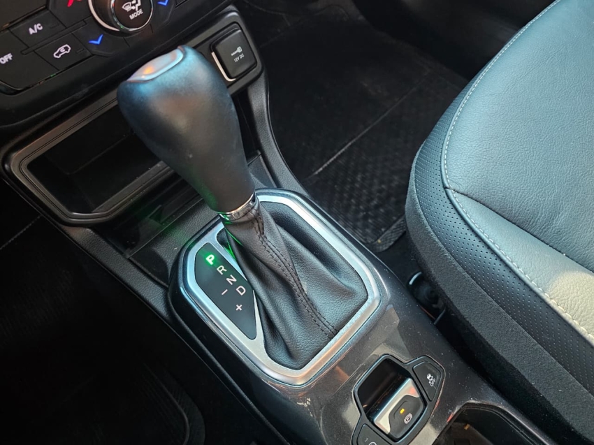 jeep renegade 1.3 t270 turbo flex longitude at6 5p automatico 202511