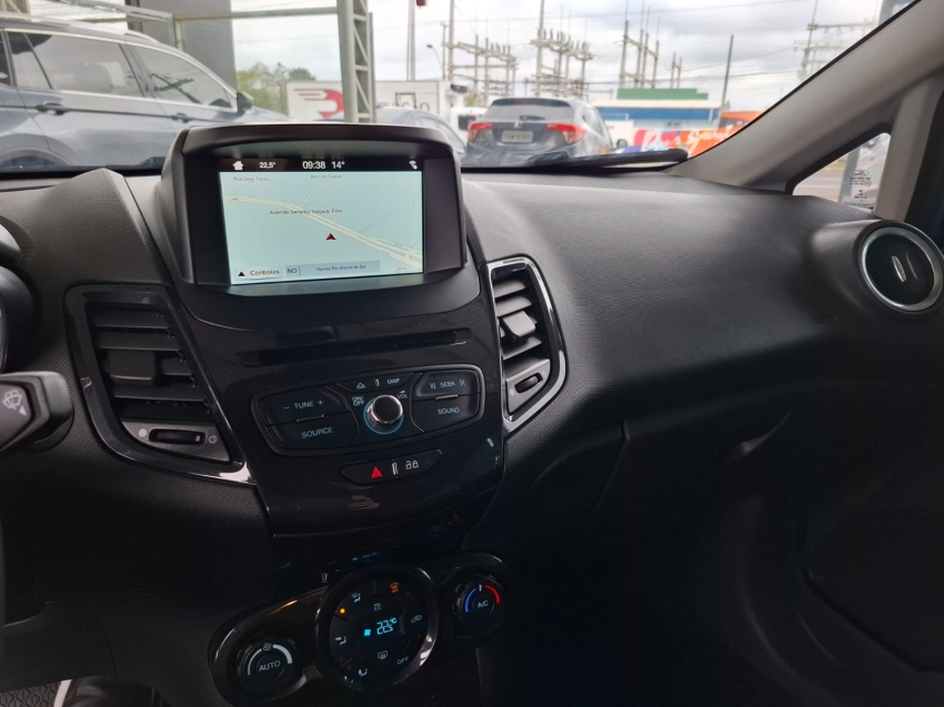 ford fiesta 1.6 ti-vct flex titanium plus powershift 4p automatico 201812
