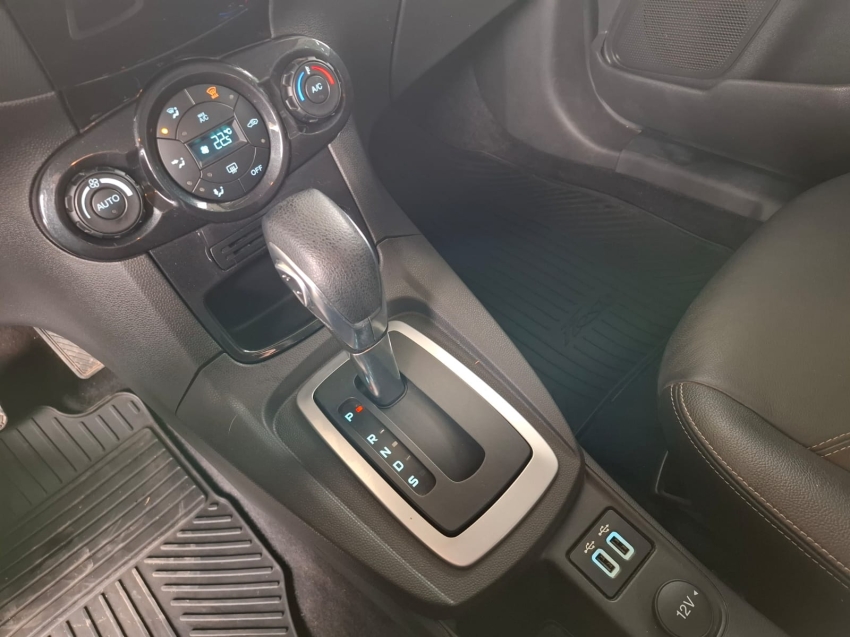 ford fiesta 1.6 ti-vct flex titanium plus powershift 4p automatico 201811