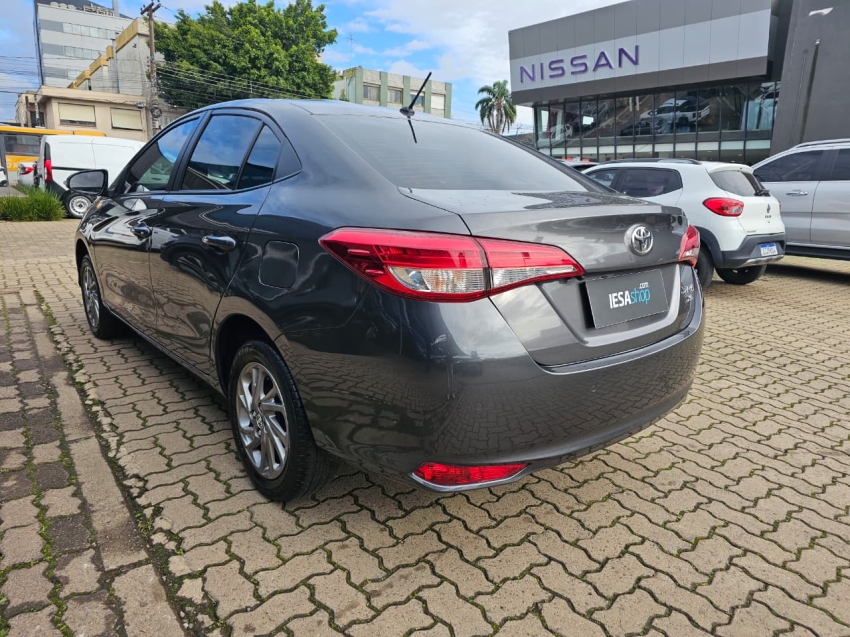 toyota yaris 1.5 16v flex sedan xs connect multidrive 4p automatico 20233