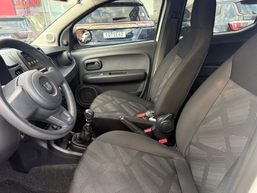 fiat mobi 1.0 evo flex like. manual 4p 20236