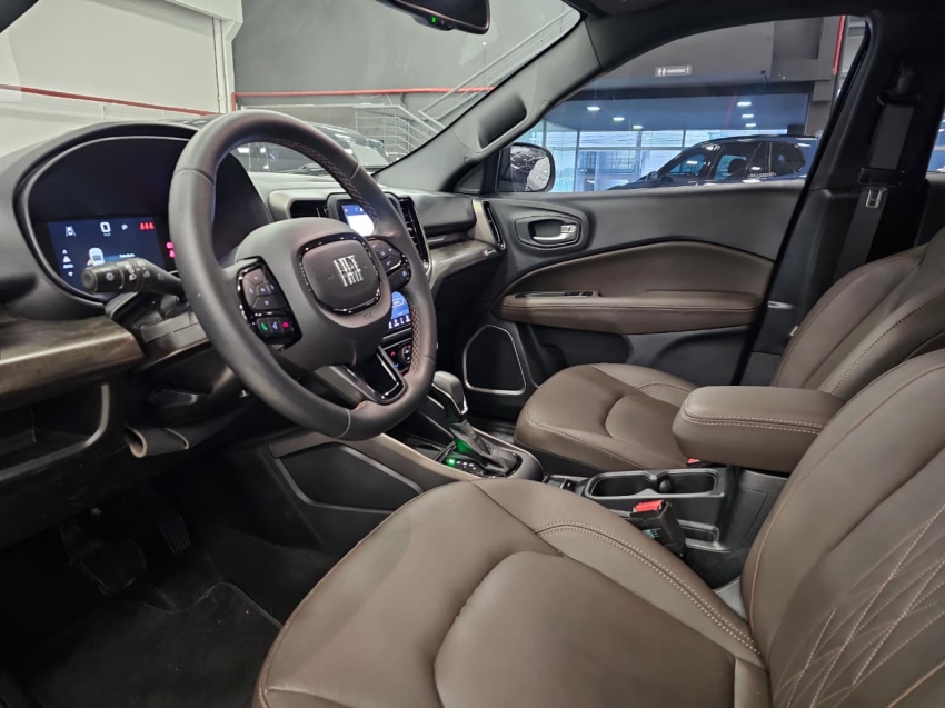 fiat toro 2.2 turbo diesel volcano 4wd at9 4p automatico 20256
