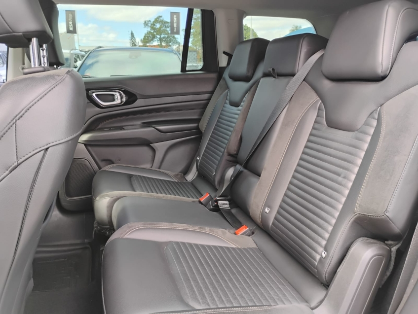 jeep commander 2.0 td380 turbo diesel limited at9 4p automatico 20237