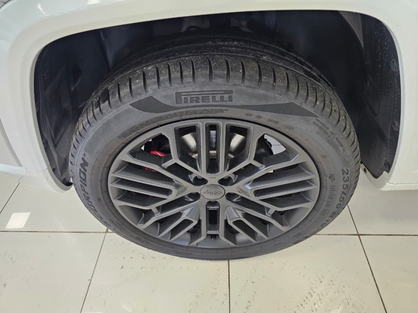 jeep commander 2.0 hurricane 4 turbo gasolina blackhawk at9 4p automatico 202615