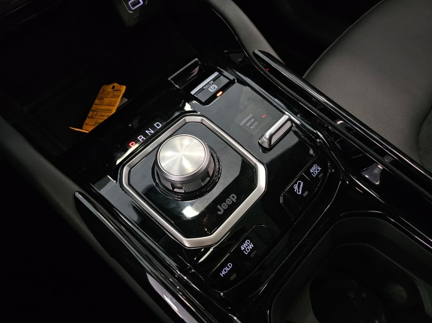 jeep commander 2.0 hurricane 4 turbo gasolina blackhawk at9 4p automatico 202612