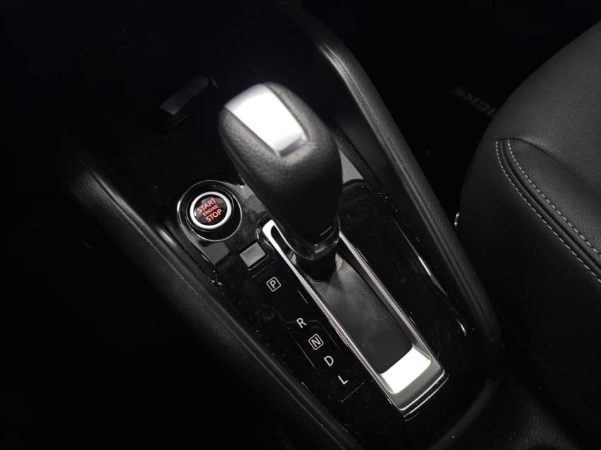 nissan kicks play 1.6 16v flexstart advance plus xtronic flex 4p automatico 202511