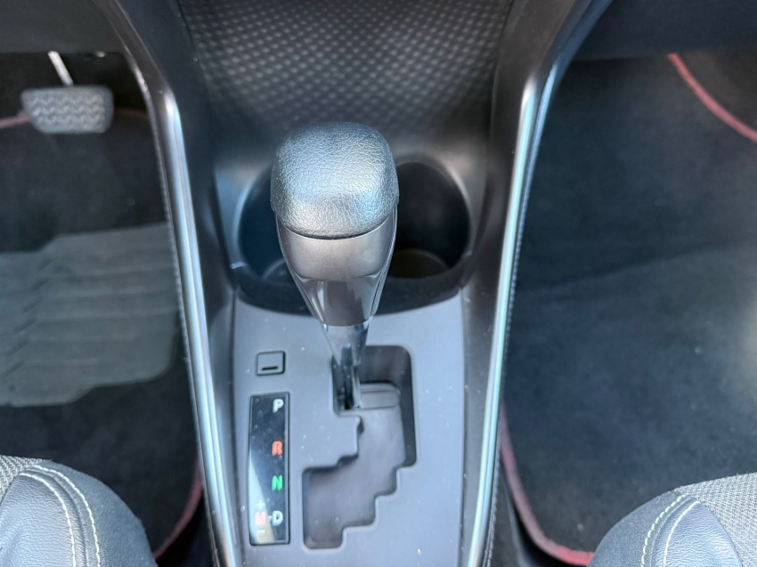 toyota yaris 1.5 16v flex xs connect multidrive 4p automatico 202310