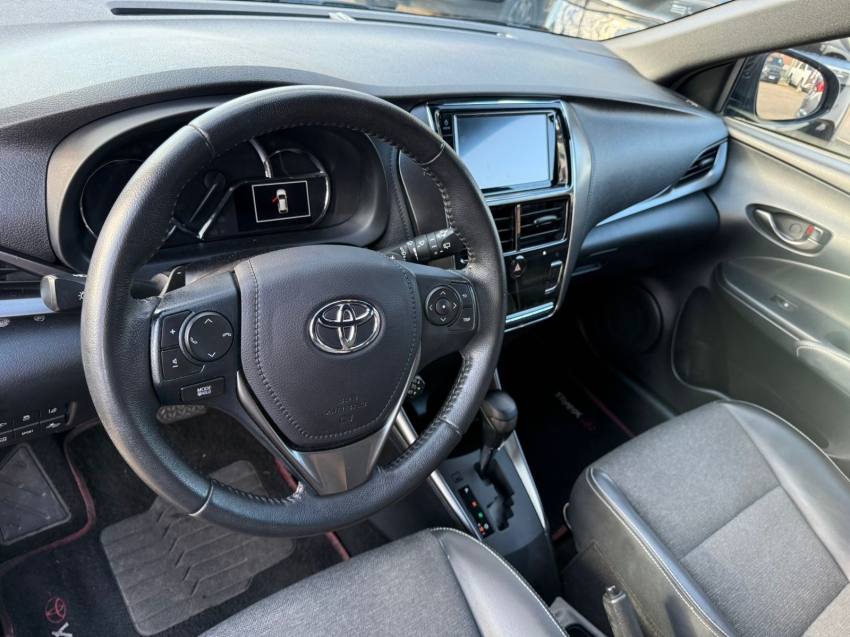 toyota yaris 1.5 16v flex xs connect multidrive 4p automatico 202311