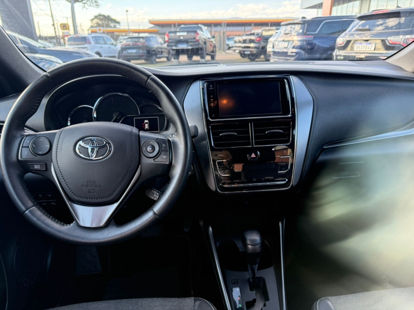 toyota yaris 1.5 16v flex xs connect multidrive 4p automatico 202312