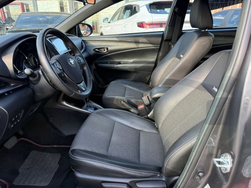 toyota yaris 1.5 16v flex xs connect multidrive 4p automatico 20236
