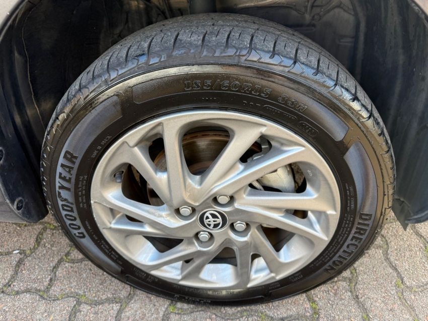 toyota yaris 1.5 16v flex xs connect multidrive 4p automatico 202313