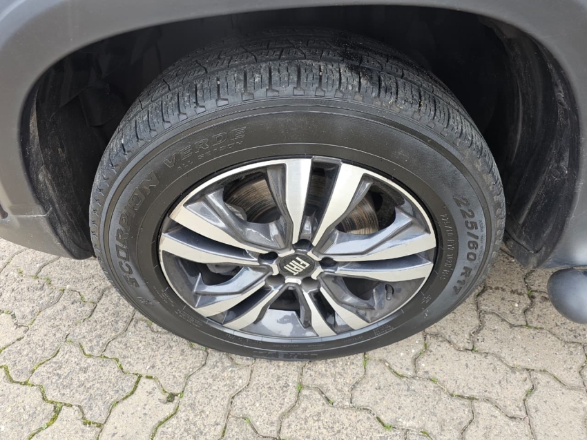 fiat toro 1.3 turbo 270 flex freedom at6 4p automatico 202514