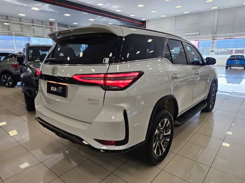 toyota hilux sw4 2.8 d-4d turbo diesel srx platinum 4x4 automatico 5p 20255