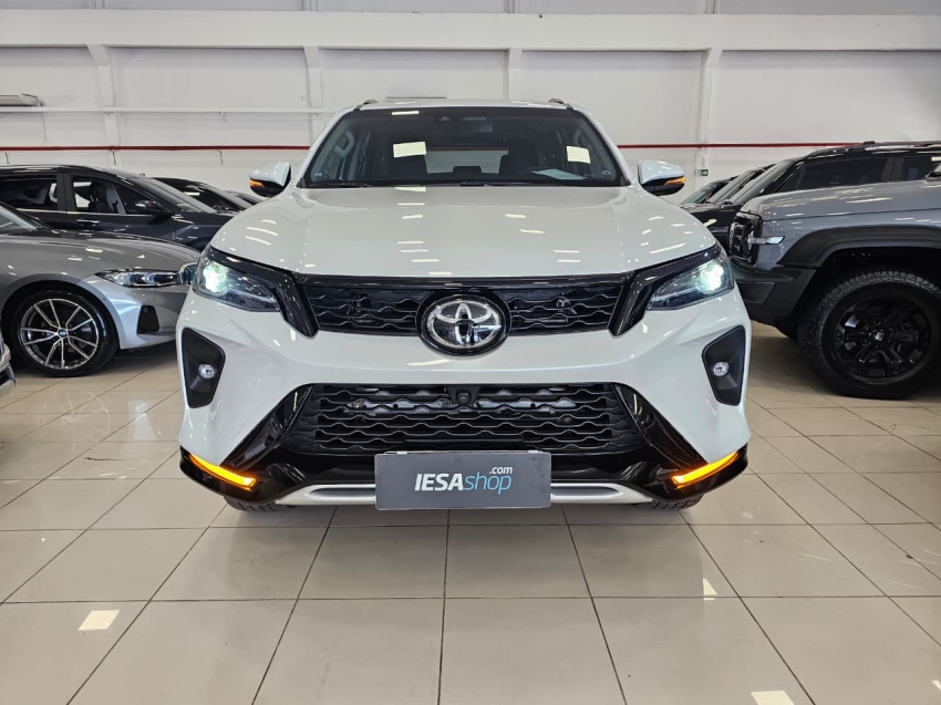 toyota hilux sw4 2.8 d-4d turbo diesel srx platinum 4x4 automatico 5p 20251