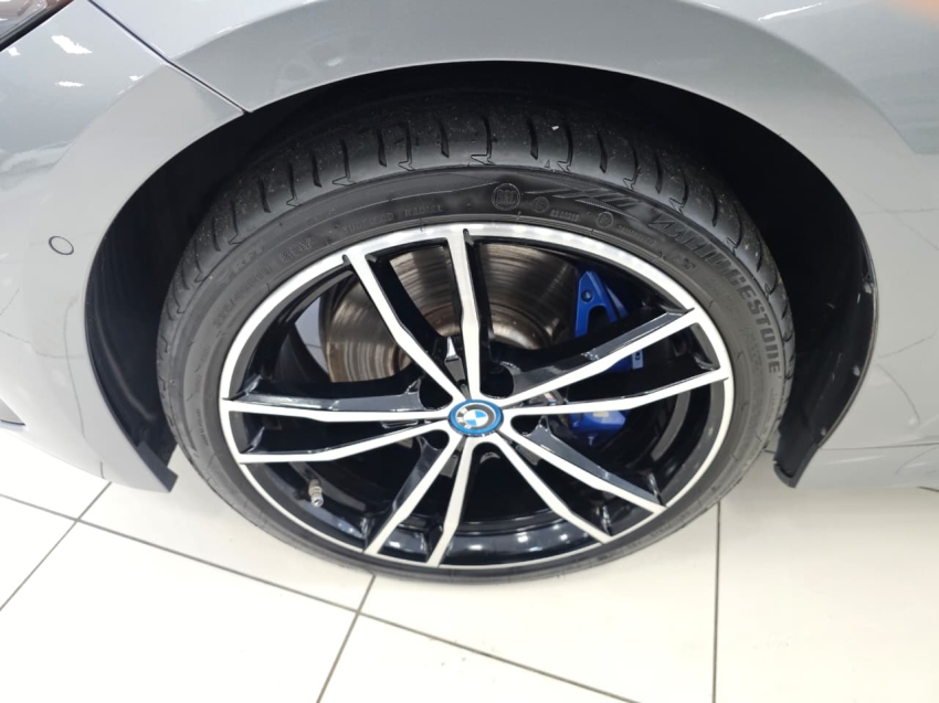 bmw 330e 2.0 16v turbo hibrido m sport automatico 4p 202415