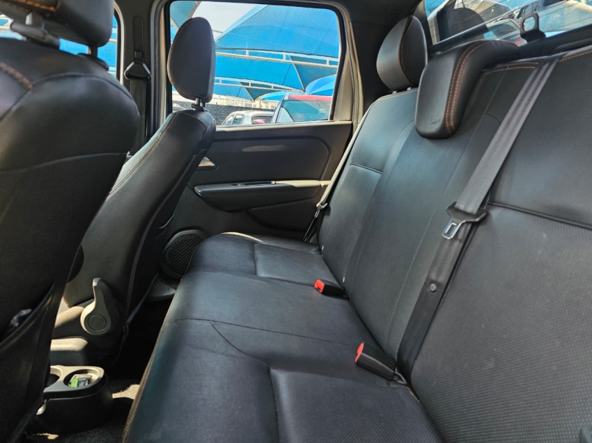 renault oroch 1.3 tce flex outsider x-tronic 4p automatico 20237