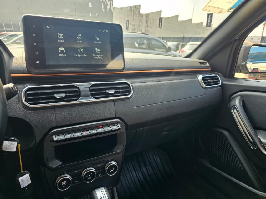 renault oroch 1.3 tce flex outsider x-tronic 4p automatico 202313