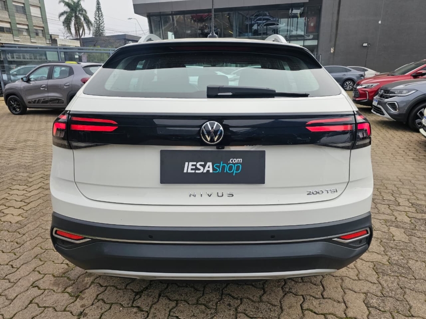 volkswagen nivus 1.0 200 tsi total flex highline automatico 4p 20234