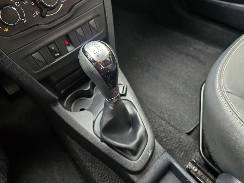 renault sandero 1.6 16v sce flex zen x-tronic 4p automatico 202011